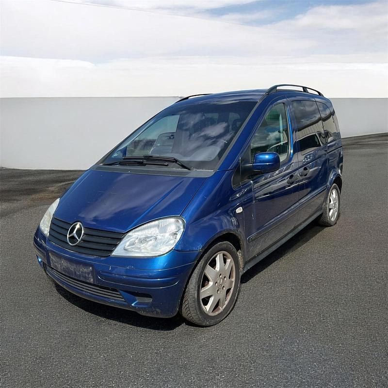 Blau Gebraucht 2004 Mercedes Vaneo Van / Kleinbus | 600 € (Guter Preis) - Bild 1/4