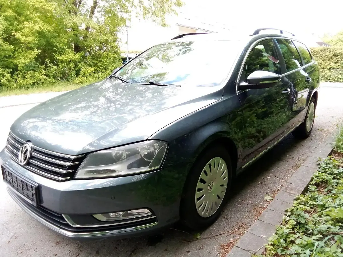 Używany VW Passat 140 KM (102 kW) 2013 Szary Kombi