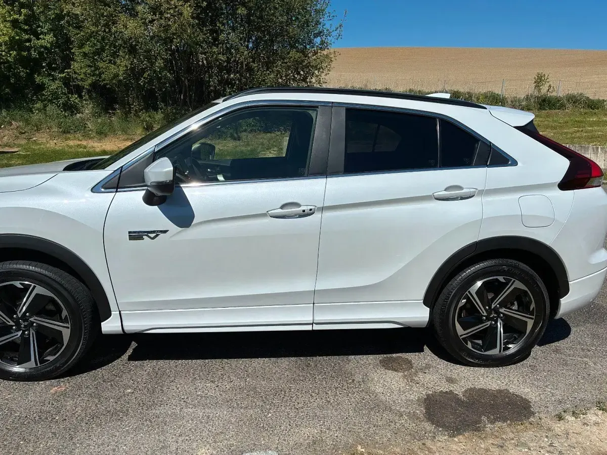 Gebraucht Mitsubishi Eclipse Cross Top 188 PS (138 kW) 2022 Weiß SUV