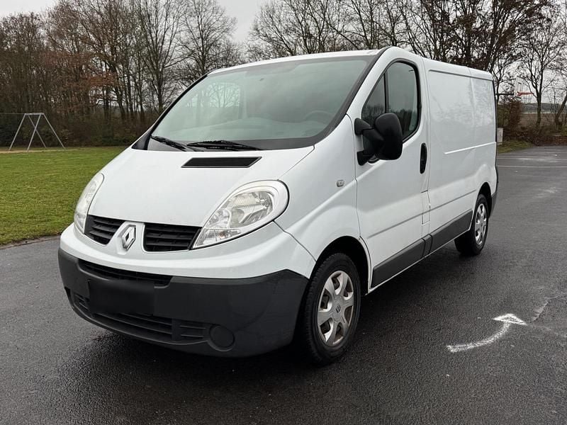 Weiß Gebraucht 2013 Renault Trafic Van / Kleinbus | 5.249 € (Superpreis) - Bild 1/4