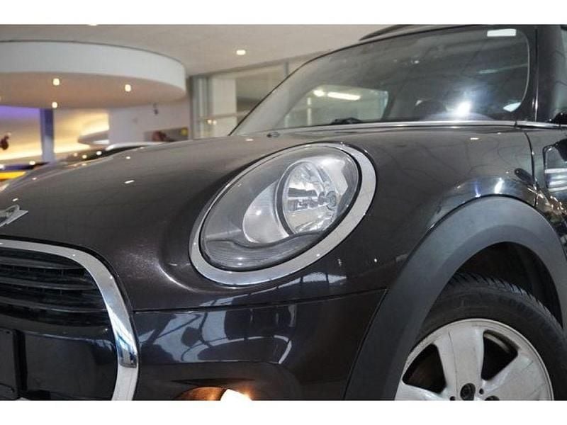 Gebraucht Mini Cooper 141 PS (103 kW) 2016 Iced chocolate metallic Kleinwagen