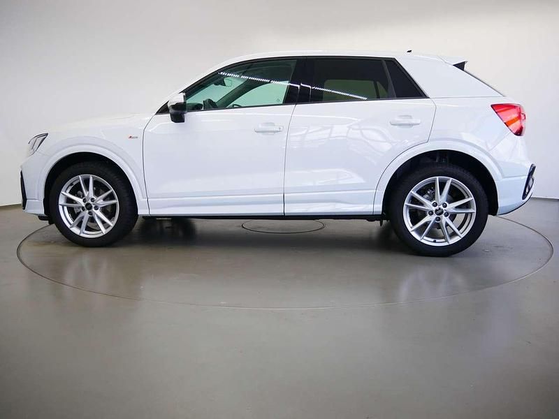 Gebraucht Audi Q2 S-Line 116 PS (85 kW) 2024 Weiß SUV