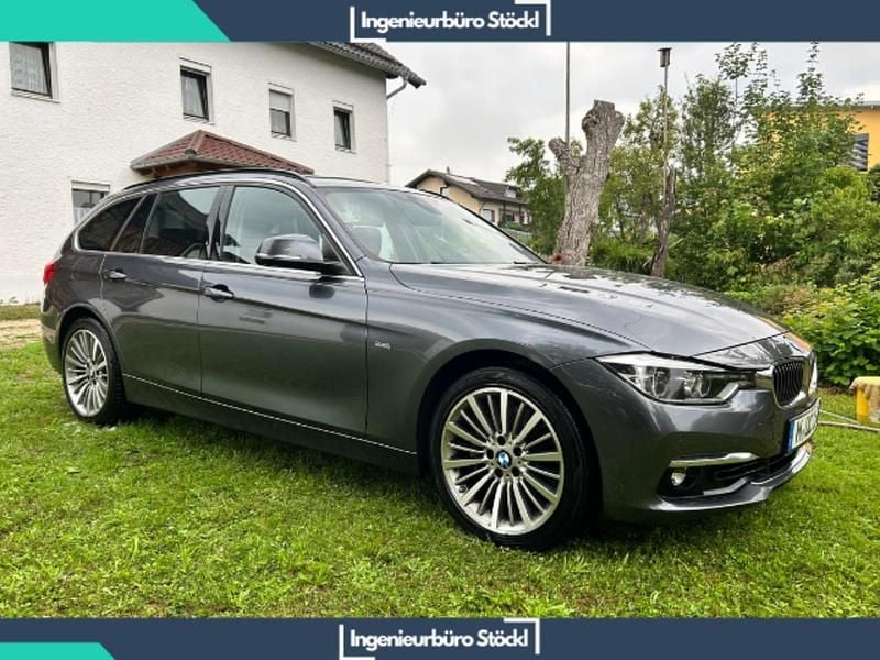 Grau Gebraucht 2018 BMW 340 Luxury Line Kombi | 28.990 € (Fairer Preis) - Bild 1/4
