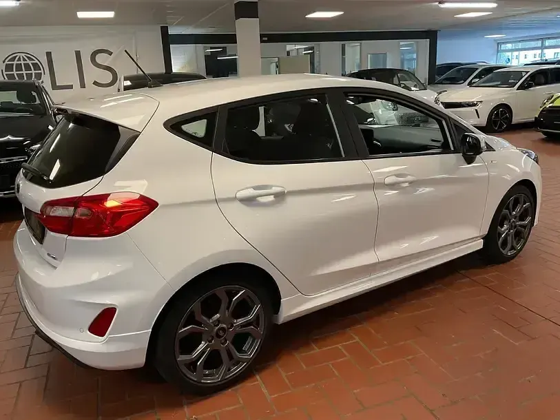 Gebraucht Ford Fiesta ST-Line 125 PS (91 kW) 2021 Frozenwhite Kleinwagen