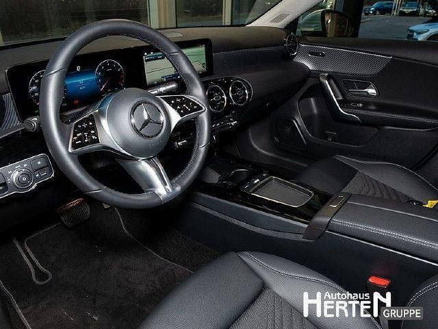 Gebraucht 2024 Mercedes A180 | 27.480 € (Superpreis) - Bild 1/3