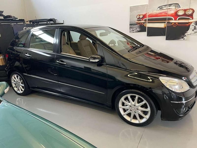 Gebraucht Mercedes B200 193 PS (141 kW) 2008 Schwarz Van / Kleinbus