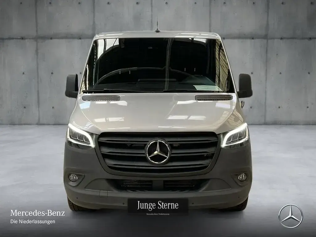 Gebraucht Mercedes Sprinter 143 PS (105 kW) 2021 Silber Van