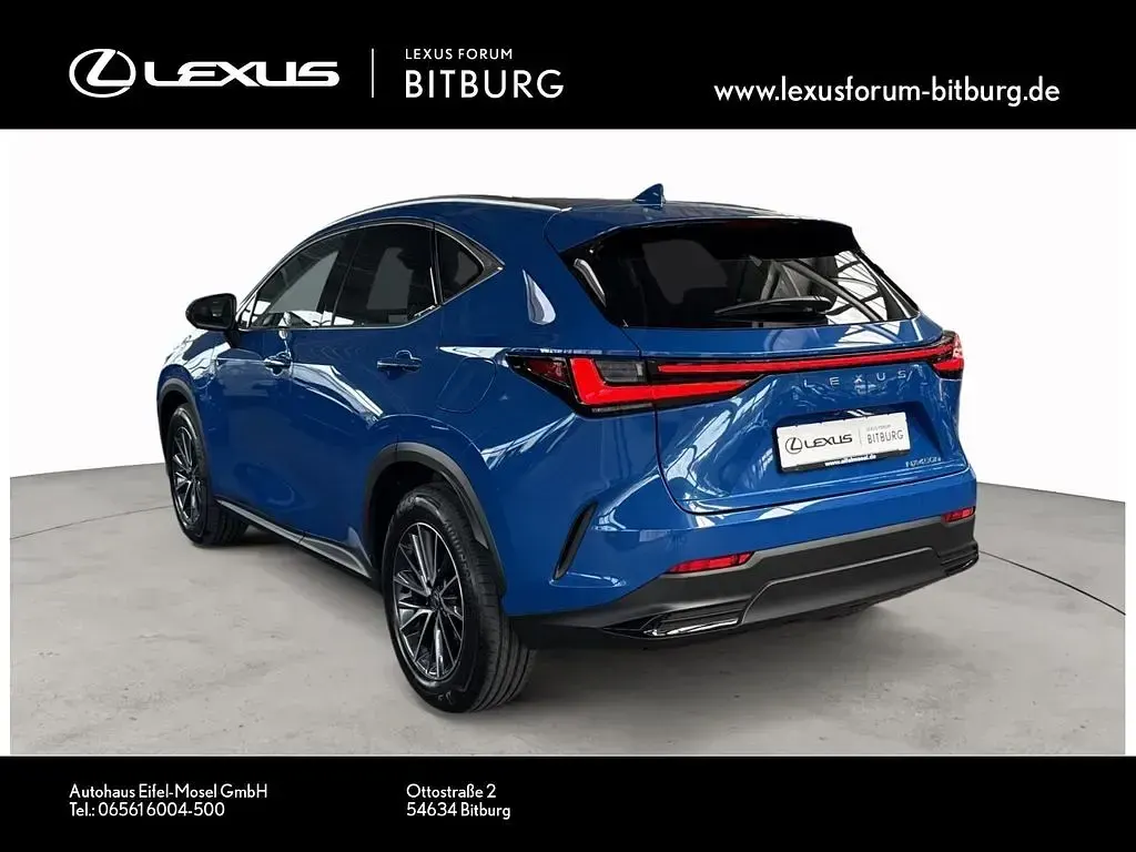 Neu Lexus NX450h+ E-FOUR Executive Line 309 PS (227 kW) 2026 Blau SUV