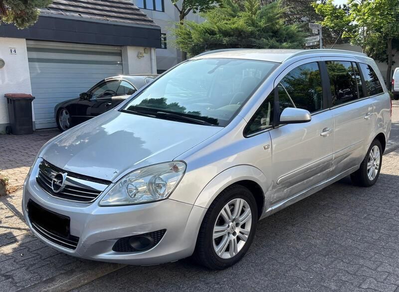 Silber Gebraucht 2008 Opel Zafira Van / Kleinbus | 1.750 € (Guter Preis) - Bild 1/4