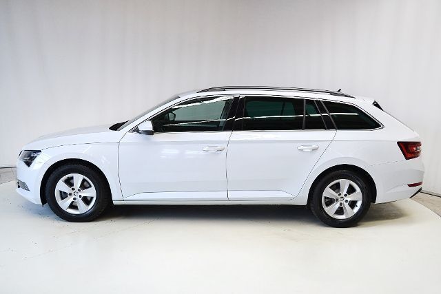 Gebraucht Skoda Superb Ambition 190 PS (139 kW) 2015 Weiß metallic Kombi