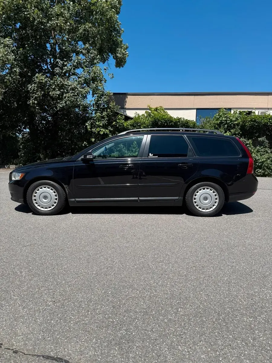 Gebraucht Volvo V50 125 PS (91 kW) 2008 Schwarz Kombi