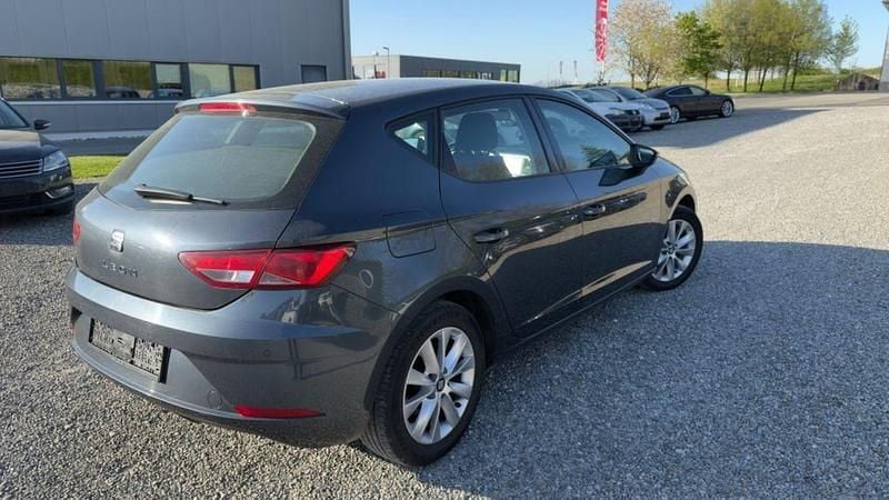 Second-hand Seat Leon Style 116 CP (85 kW) 2018 Gri Berlinǎ