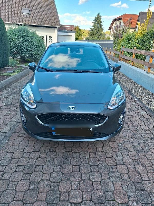 Grau Gebraucht 2020 Ford Fiesta Cool & Connect Kleinwagen | 11.800 € (Guter Preis) - Bild 1/4
