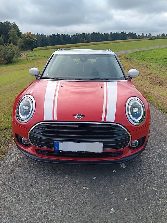 Rot Gebraucht 2021 Mini Cooper Clubman Kombi | 21.000 € (Fairer Preis) - Bild 1/4