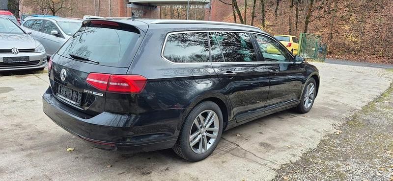 Gebraucht VW Passat Comfortline 150 PS (110 kW) 2016 Schwarz Kombi