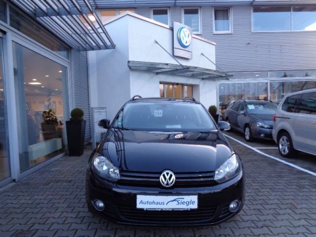 Gebraucht VW Golf VII 105 PS (77 kW) 2012 Schwarz metallic Kombi