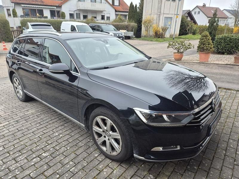 Używany VW Passat Highline 150 KM (110 kW) 2018 Czarny Kombi