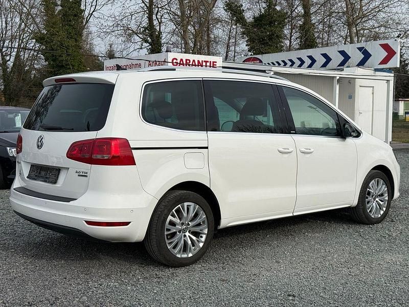 Gebraucht VW Sharan Style 140 PS (102 kW) 2012 Weiß Van / Kleinbus