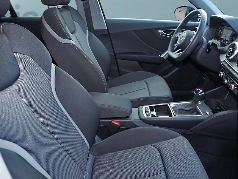 Gebraucht Audi Q2 S-Line 150 PS (110 kW) 2025 Schwarz SUV