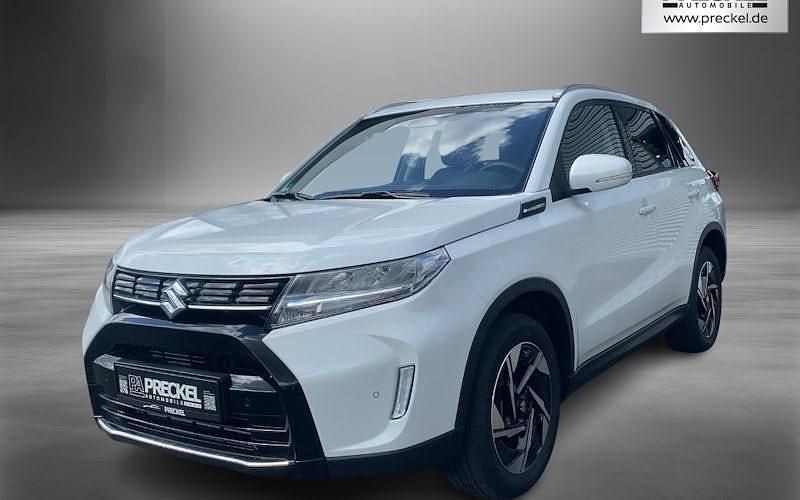 Weiß Neu 2025 Suzuki Vitara Comfort+ SUV | 24.990 € (Fairer Preis) - Bild 1/4