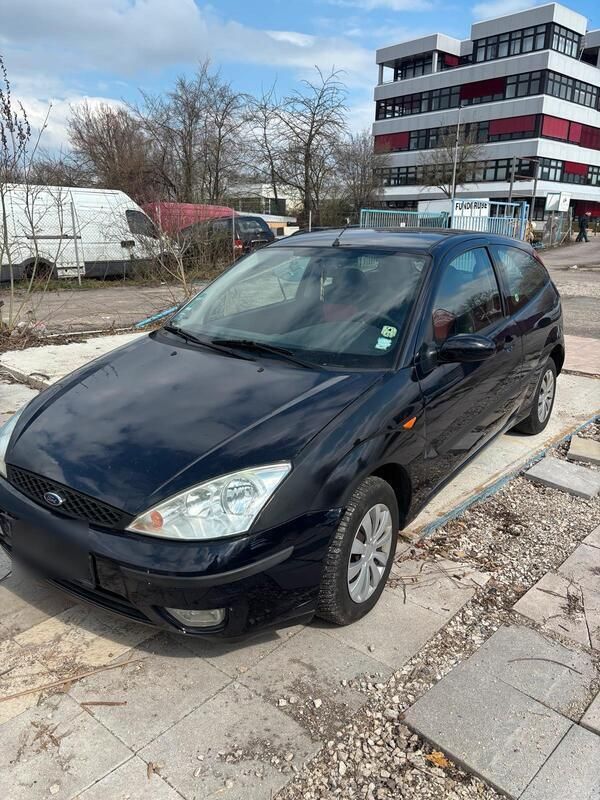 Schwarz Gebraucht 2003 Ford Focus Kleinwagen | 290 € (Superpreis) - Bild 1/4