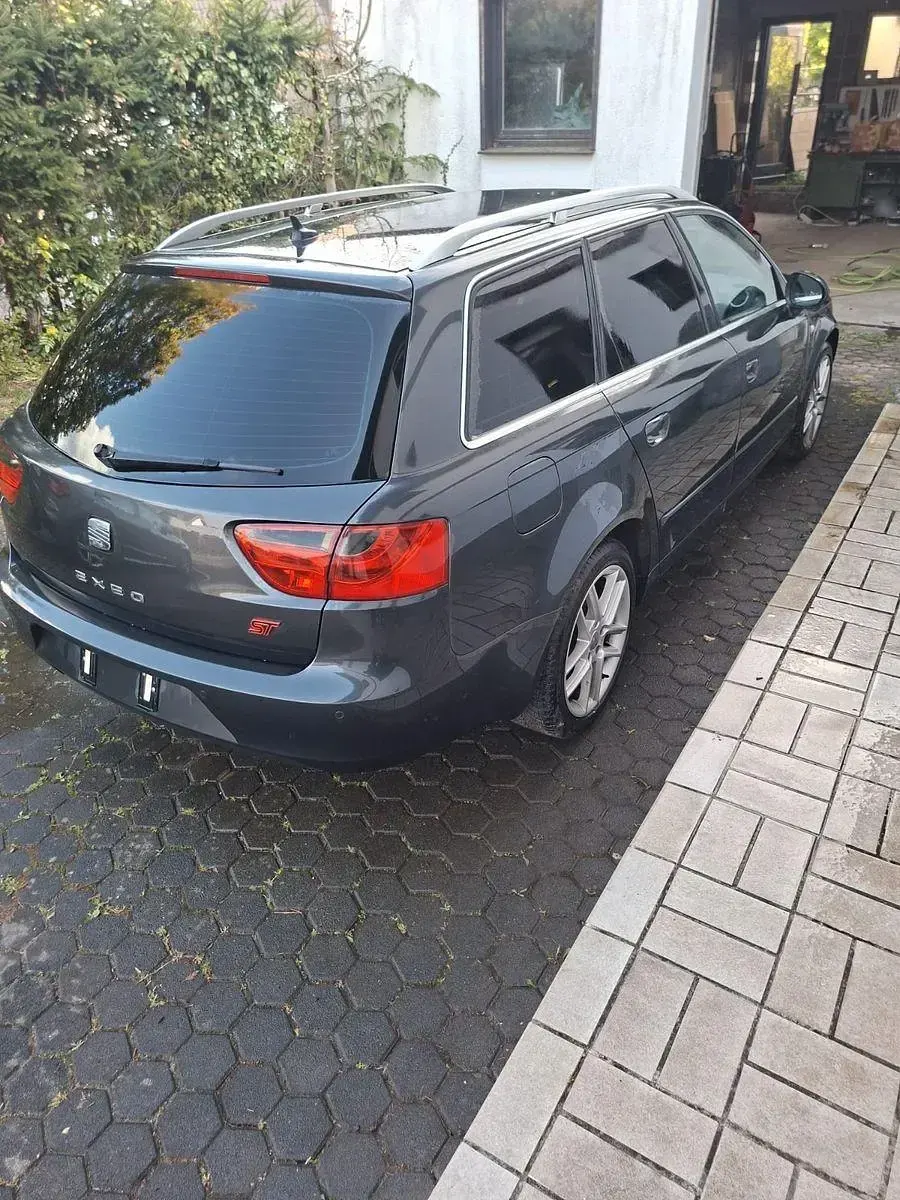 Gebraucht Seat Exeo Sport 160 PS (117 kW) 2011 Grau Kombi