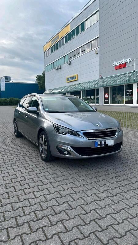 Silber Gebraucht 2016 Peugeot 308 Allure Kombi | 8.999 € (Fairer Preis) - Bild 1/4