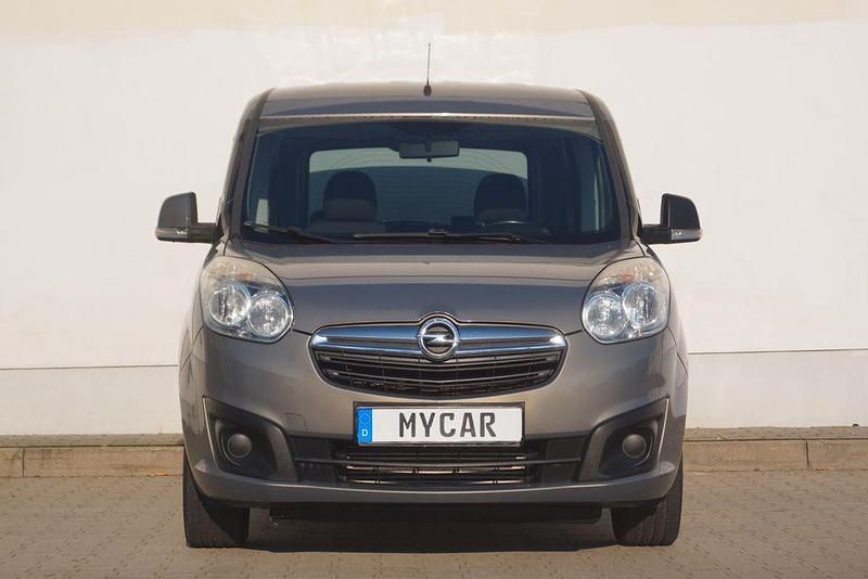 Gebraucht Opel Combo Edition 105 PS (77 kW) 2012 Grau Van / Kleinbus