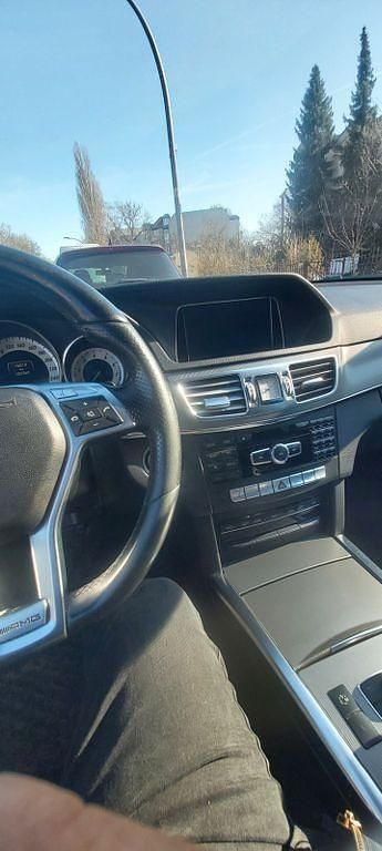 Gebraucht Mercedes E300 252 PS (185 kW) 2013 Schwarz Limousine