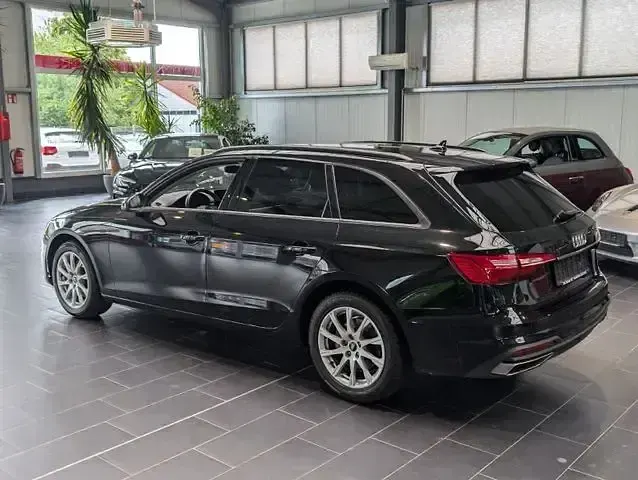 Gebraucht Audi A4 204 PS (150 kW) 2022 Schwarz Kombi