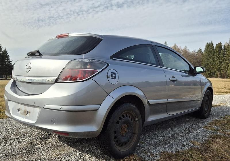 Gebraucht Opel Astra 125 PS (91 kW) 2005 Grau Coupé