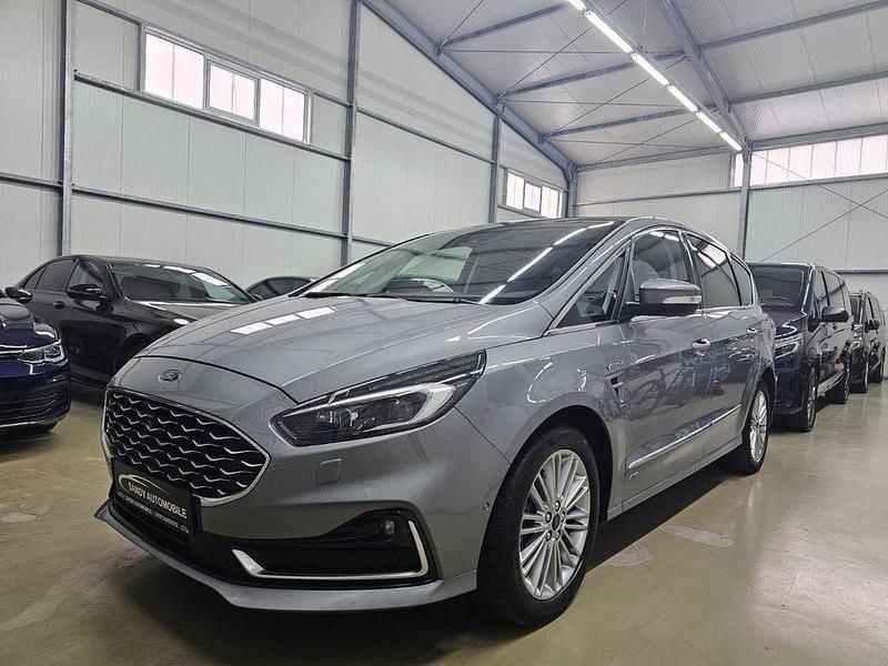 Silber Gebraucht 2020 Ford S-MAX Vignale Van / Kleinbus | 22.989 € - Bild 1/4