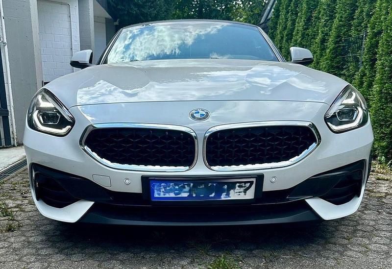 Weiß Gebraucht 2020 BMW Z4 Advantage Cabrio | 35.000 € (Fairer Preis) - Bild 1/4