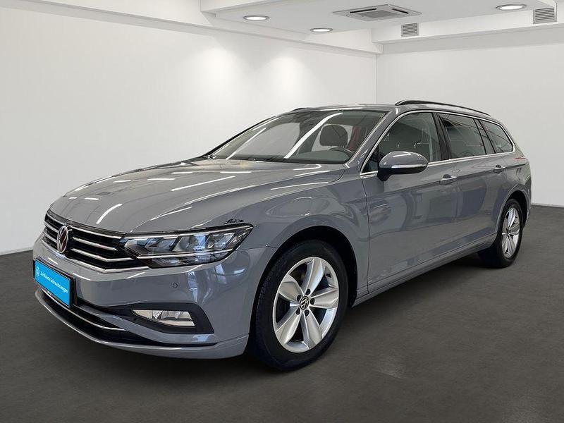Gebraucht VW Passat Business 200 PS (147 kW) 2022 Grau Kombi