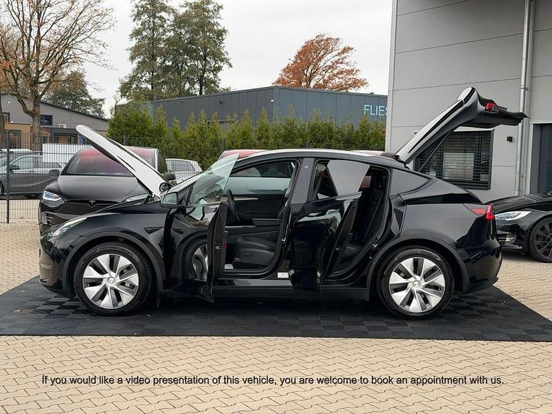 Gebraucht Tesla Model Y Long Range AWD 378 kW (514 PS) 2023 Schwarz SUV
