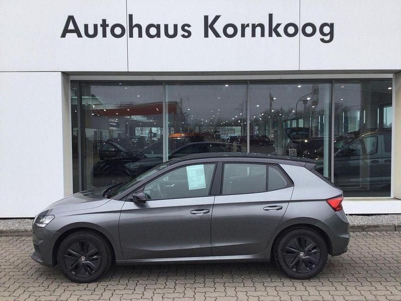 Gebraucht Skoda Fabia Ambition 80 PS (58 kW) 2022 Graphitegrau / schwarzmagic (metallic) Kleinwagen