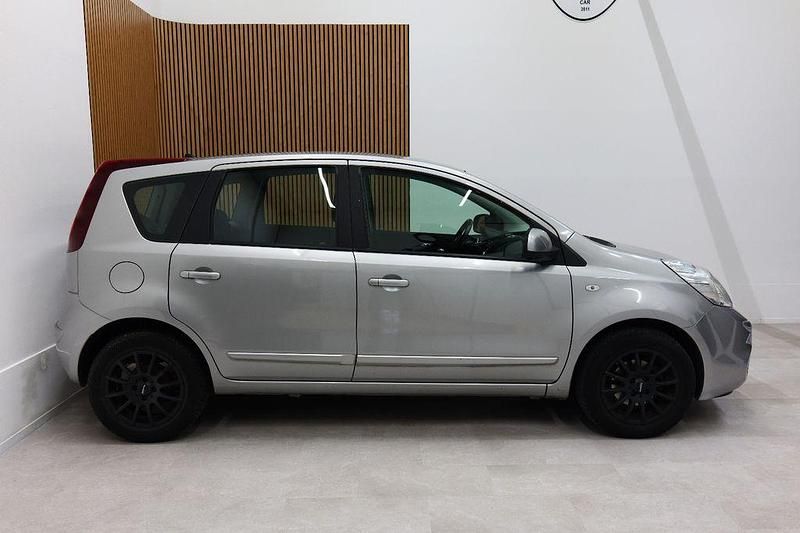 Gebraucht Nissan Note Acenta 88 PS (64 kW) 2010 Silber Kleinwagen