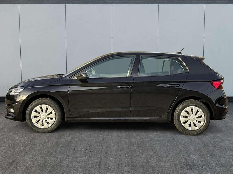 Neu Skoda Fabia Selection 95 PS (69 kW) 2025 Blackmagic perleffekt Limousine