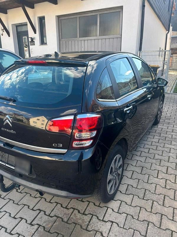 Gebraucht Citroën C3 82 PS (60 kW) 2016 Schwarz Kleinwagen
