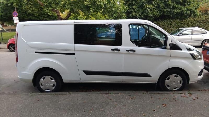 Weiß Gebraucht 2019 Ford Transit Custom Van / Kleinbus | 16.900 € (Guter Preis) - Bild 1/4