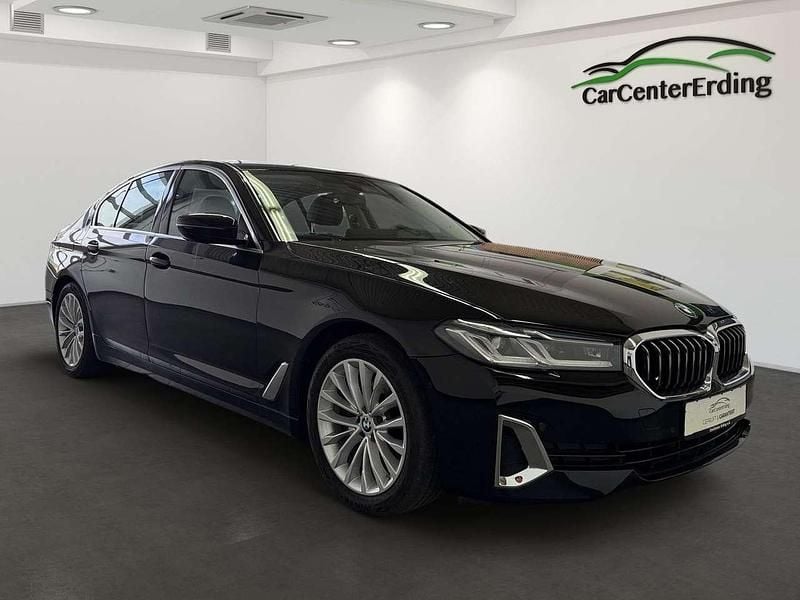 Second-hand BMW 520 190 CP (139 kW) 2022 Negru Berlinǎ