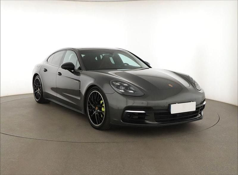 Gebraucht Porsche Panamera 462 PS (339 kW) 2018 Grau Limousine