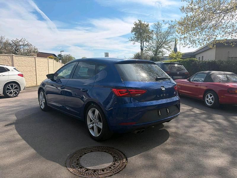 Gebraucht Seat Leon FR 180 PS (132 kW) 2017 Blau Limousine
