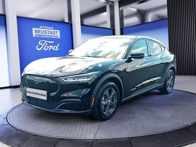 Schwarz Gebraucht 2023 Ford Mustang Mach-E SUV | 30.990 € (Superpreis) - Bild 1/4