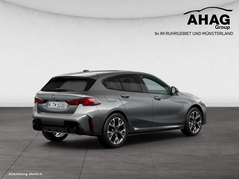 Neu BMW 120 170 PS (125 kW) 2026 Grau Kleinwagen