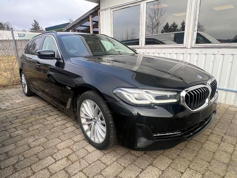 Gebraucht BMW 530e 292 PS (214 kW) 2022 Schwarz Kombi