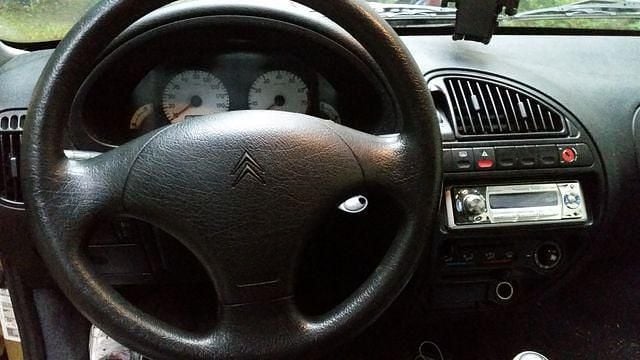 Gebraucht Citroën Saxo 102 PS (75 kW) 1999 Gold Kleinwagen