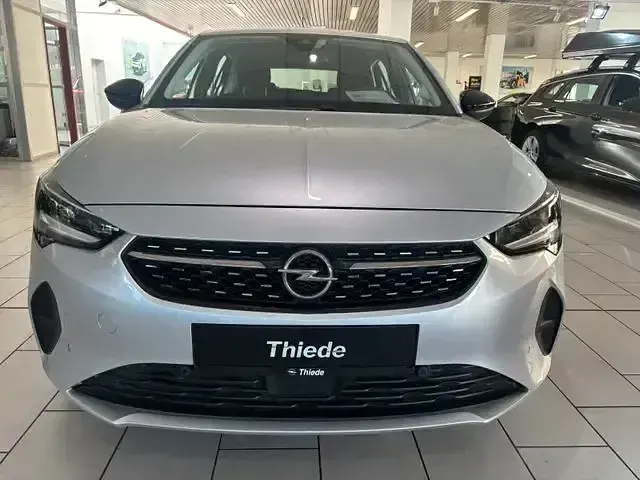 Gebraucht Opel Corsa-e Elegance 100 kW (136 PS) 2023 Kristall silber metallic Kleinwagen