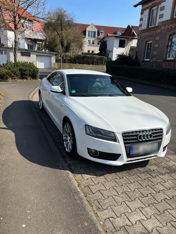 Gebraucht Audi A5 Design 177 PS (130 kW) 2011 Weiß Coupé