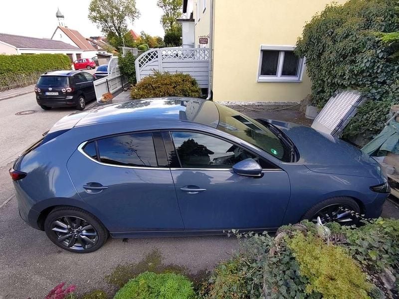 Grau Gebraucht 2019 Mazda 3 Limousine | 15.100 € (Guter Preis) - Bild 1/4